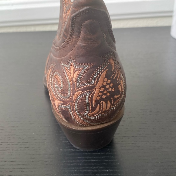 NWT women’s cowboy corral boots full stitch toe boots - Picture 14 of 16